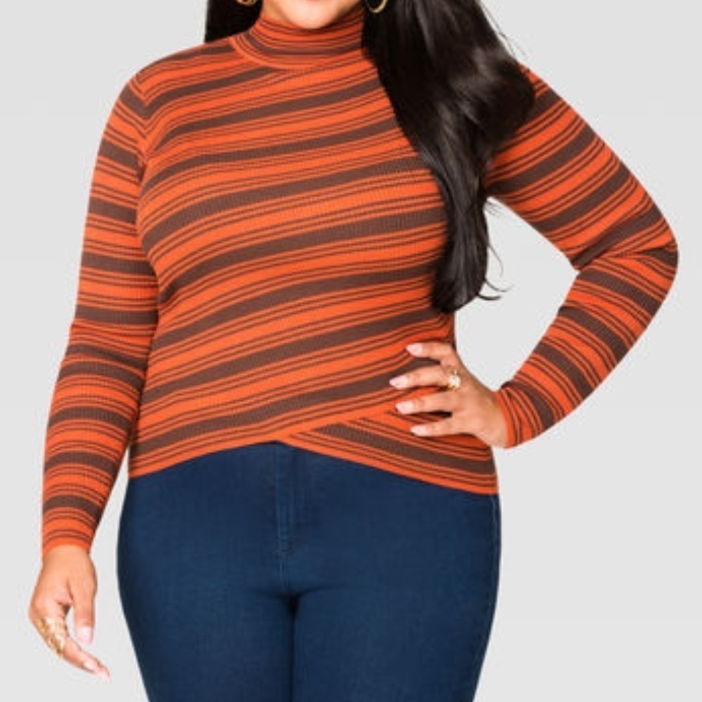 SALE STRIPED ENVELOPE HEM MOCK NECK TOP